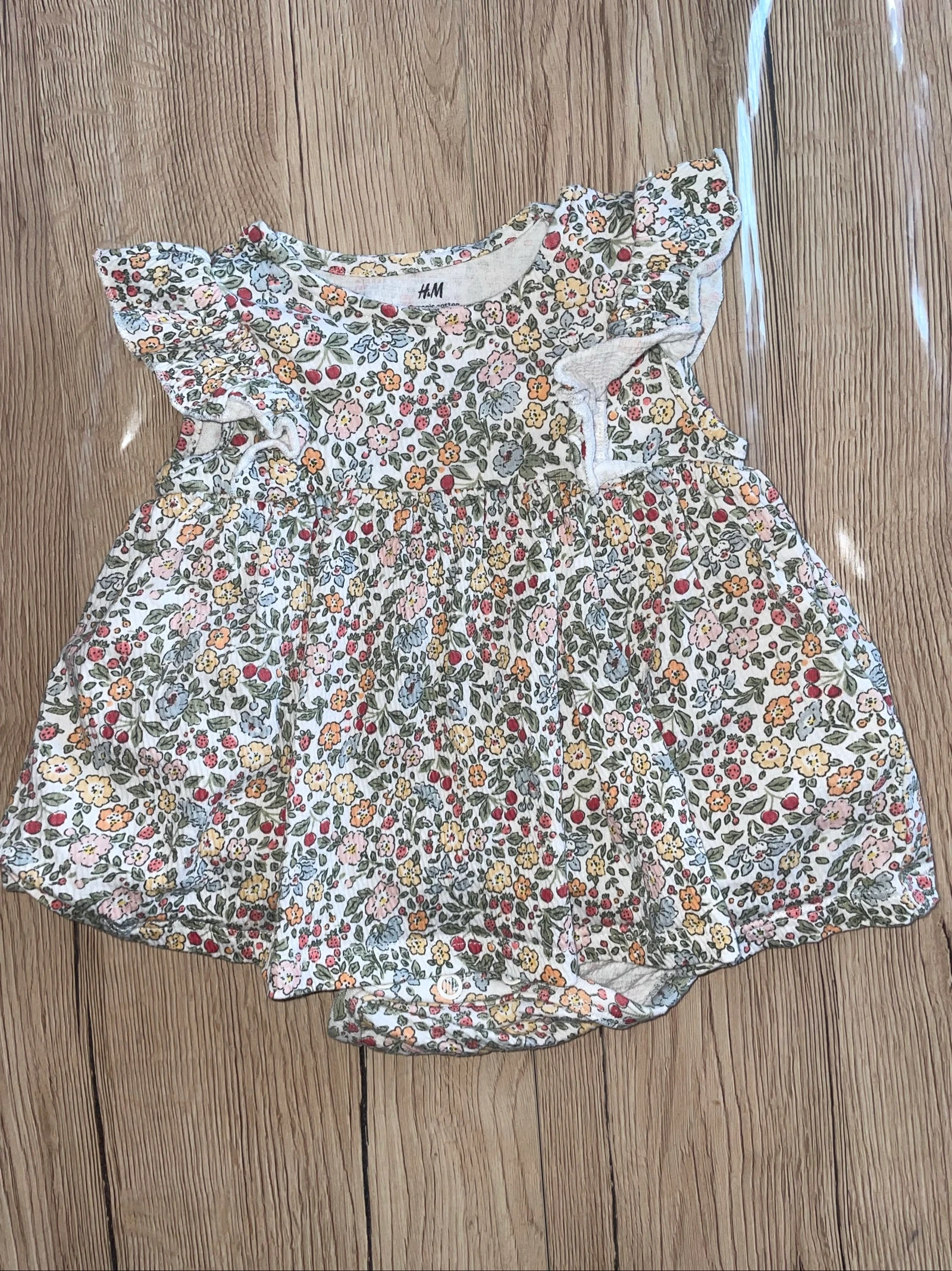 Robe avec bodie intégré 56 cm H et M 